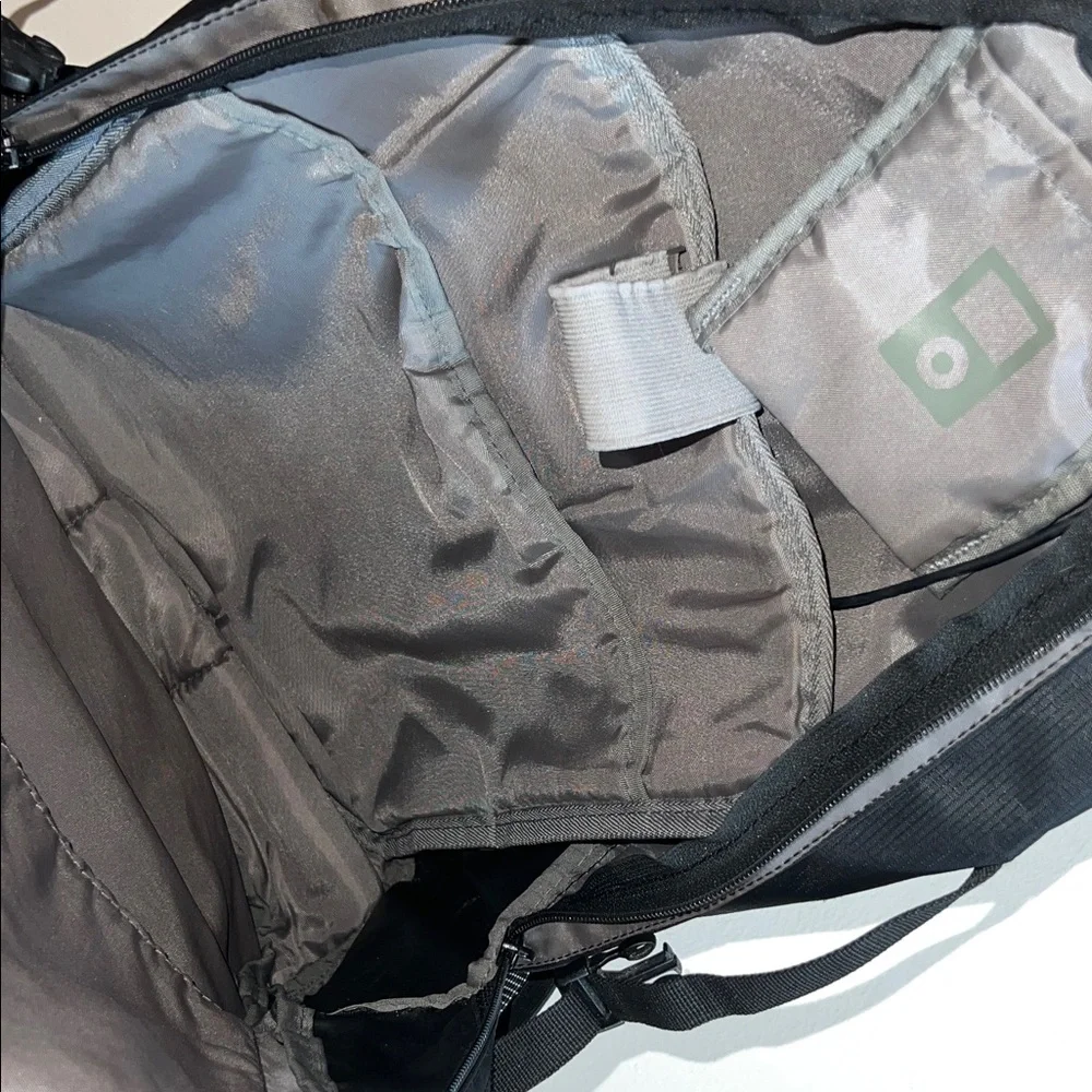 Targus Black and Gray Men's Backpack